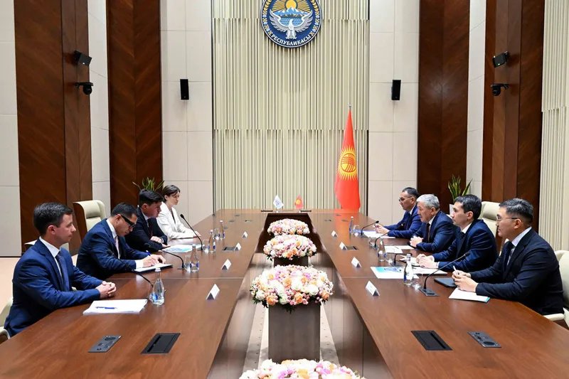 Kyrgyzstan, EFSD sign agreements for water, hydropower projects