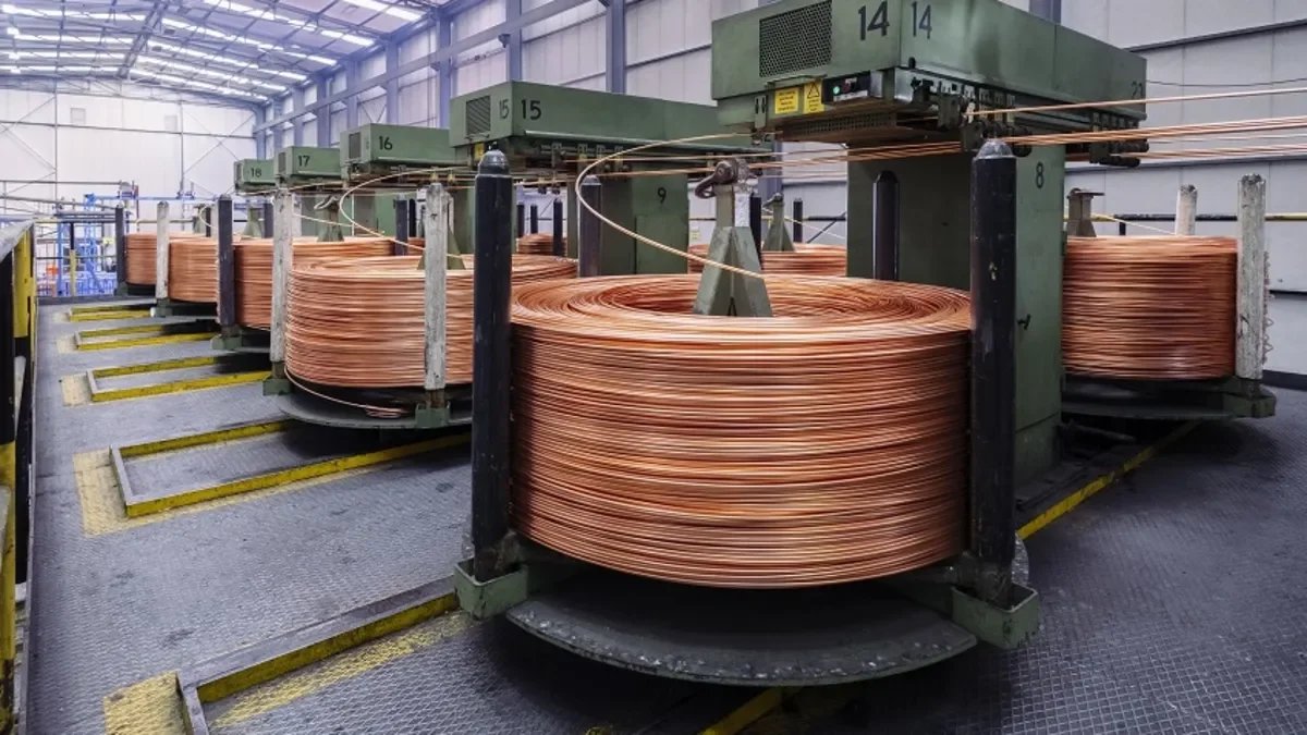 Chinese demand divergence splits base metal markets: copper, iron ore fall; aluminum, nickel rise