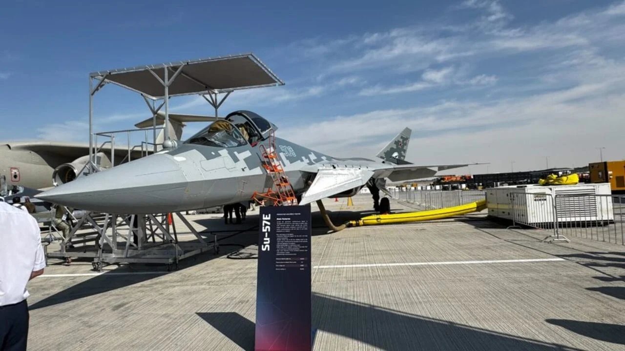 InformNapalm утверждает, что российская ПВО по ошибке сбила Су-57 под Москвой