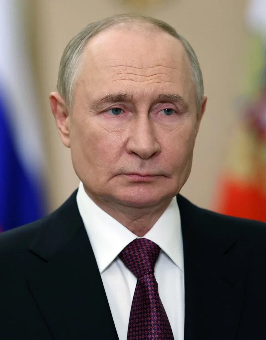 Риторика Путина теперь отражает его обвинения 2018 года против Украины
