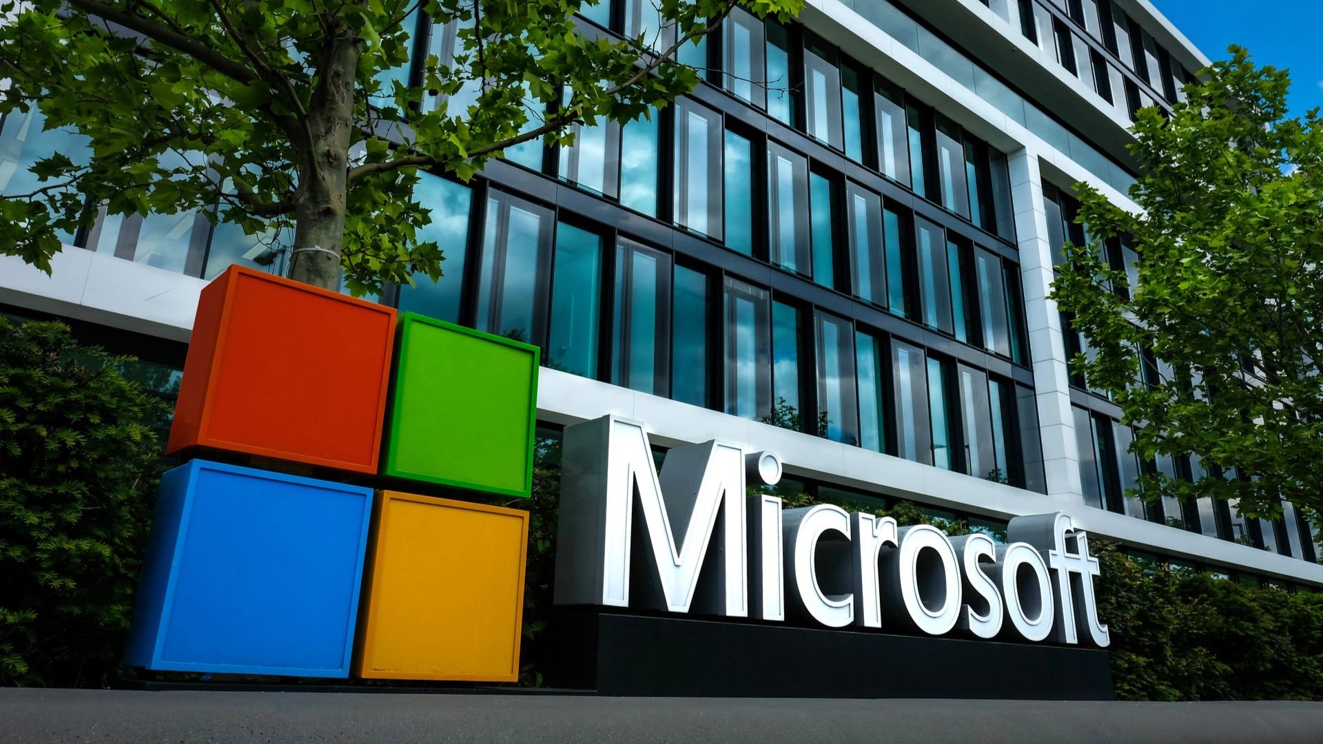 Microsoft wins stay in UK software resale case as it seeks Supreme Court appeal