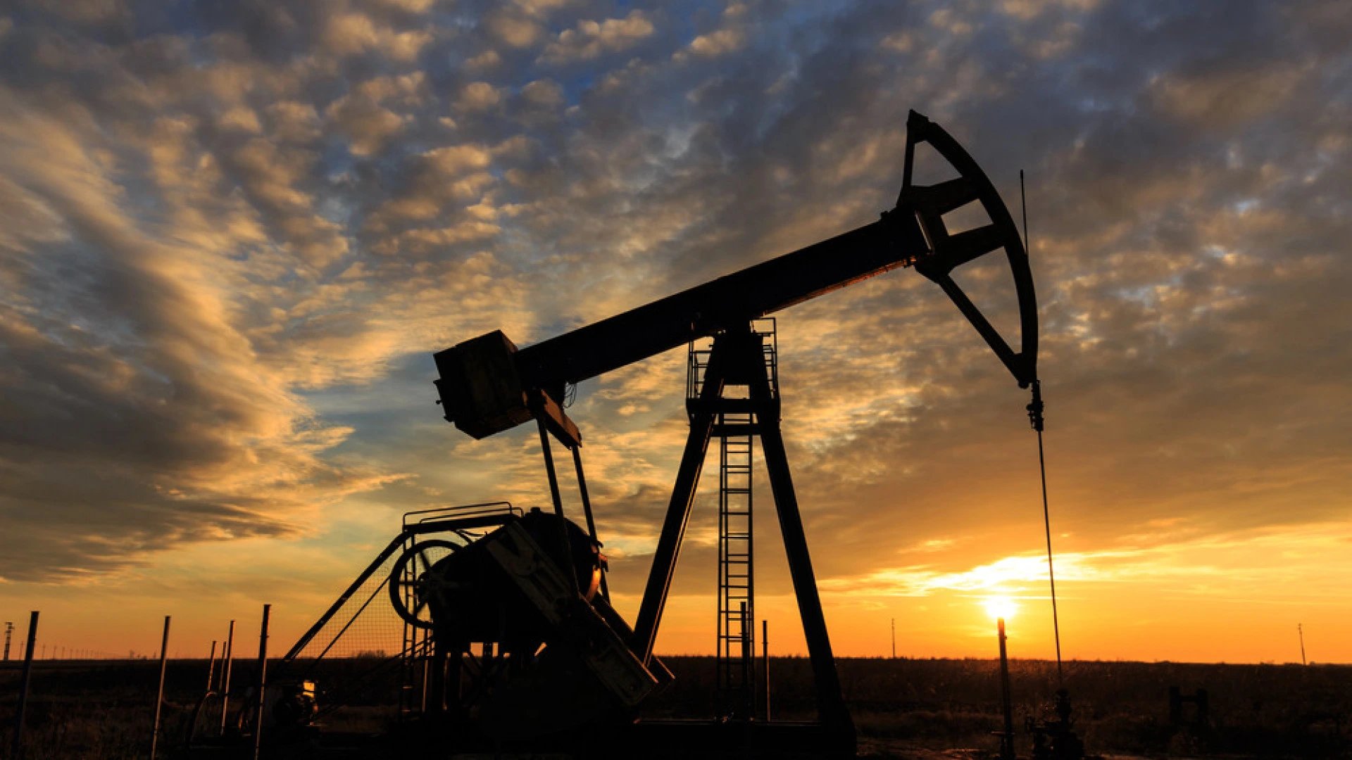 Семь стран ОПЕК+ договорились увеличить добычу нефти на 188 тыс. баррелей в сутки с сентября