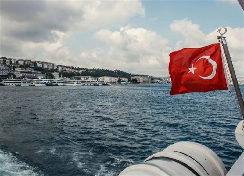 Bloomberg: Турция ограничила судоходство в Черном море после атак на суда