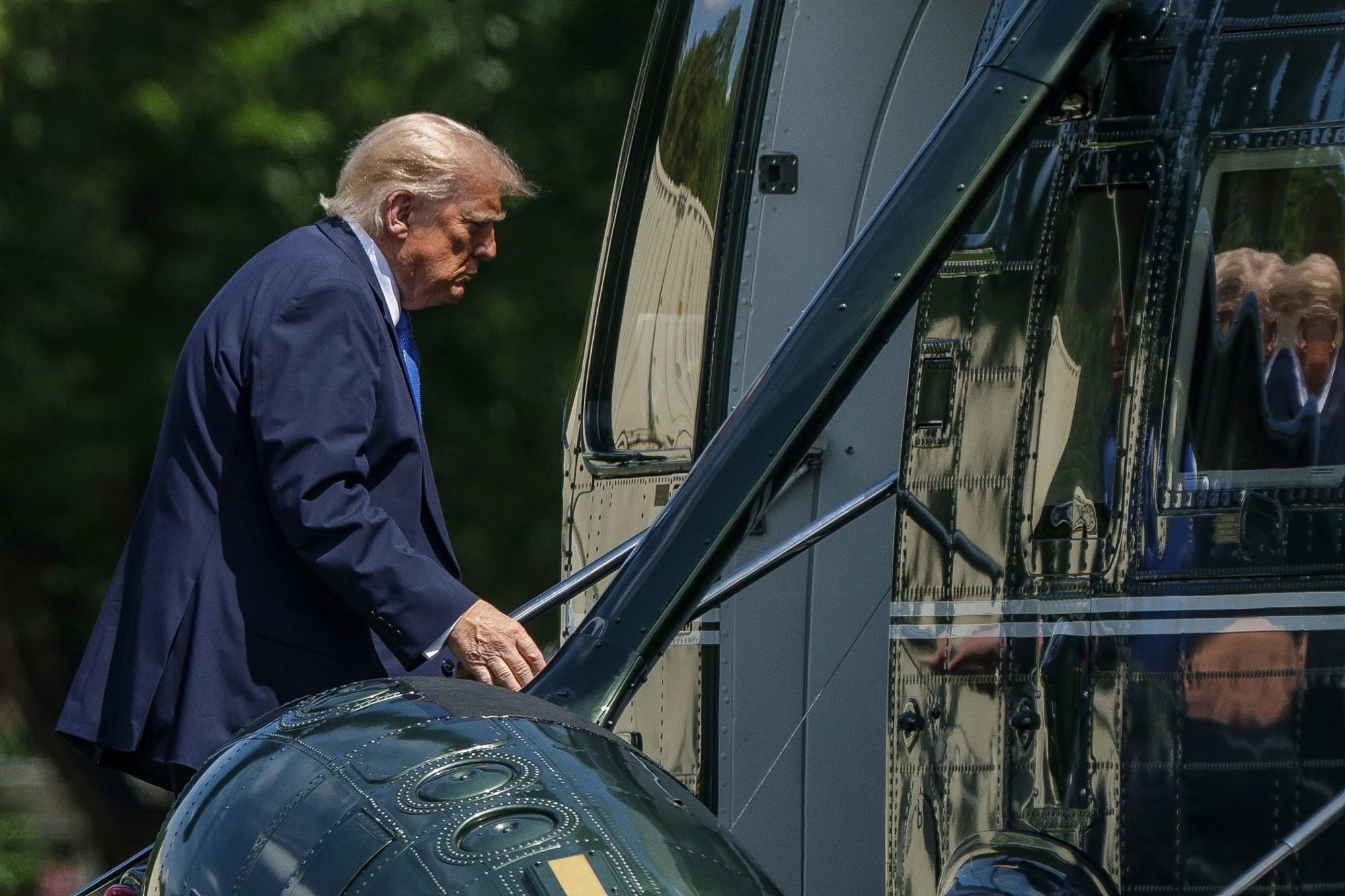 Сенат США принял закон о санкциях против РФ с правом Трампа на 100% пошлины