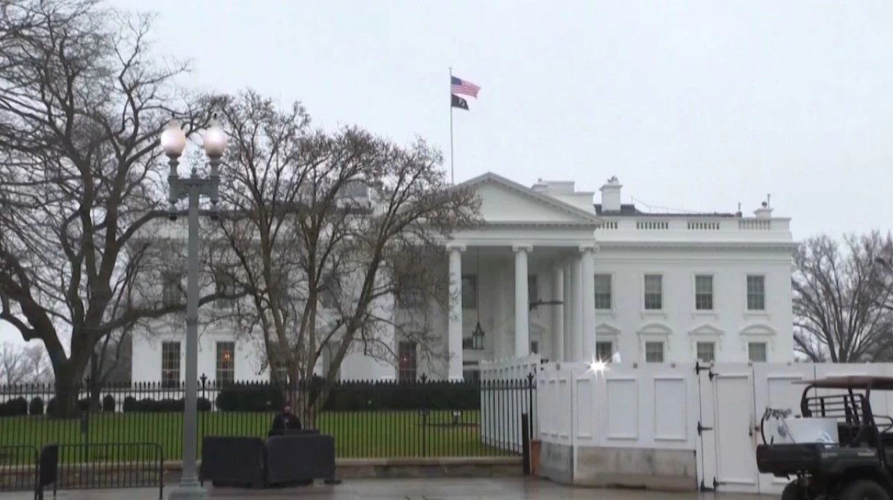 Трамп: переговоры Ирана и США идут «вполсилы» на фоне инфляции в 88% и морской блокады