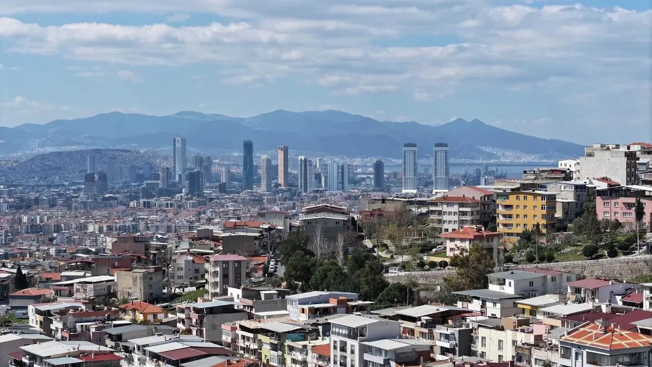 Izmir Municipality launches earthquake master plan with 10 working groups