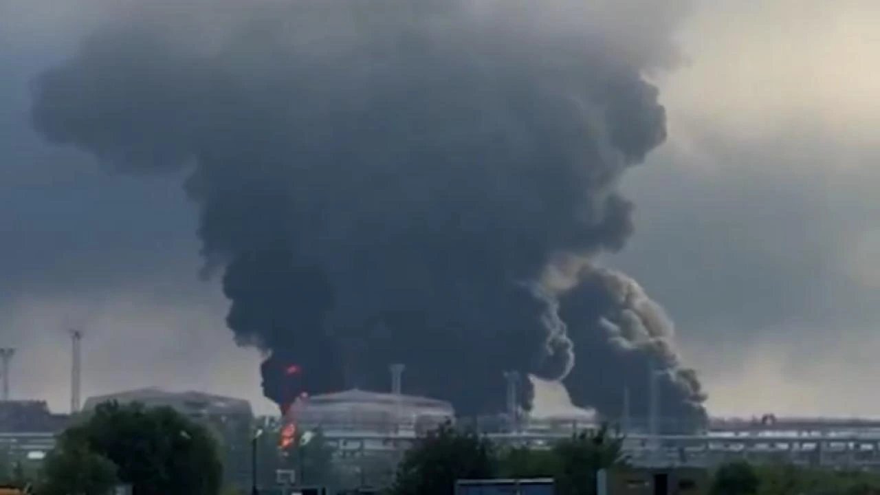 Russia Reports Seven Killed in Ukraine's Largest 2026 Drone Attack