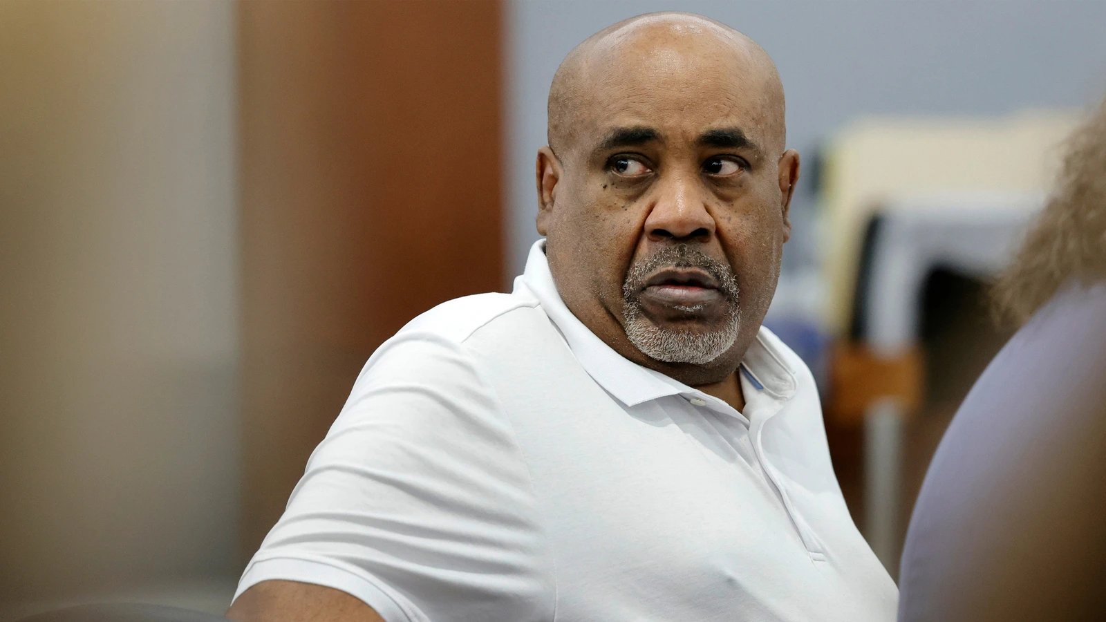 Tupac murder trial opens; prosecutor says Davis planned 1996 killing, did not shoot