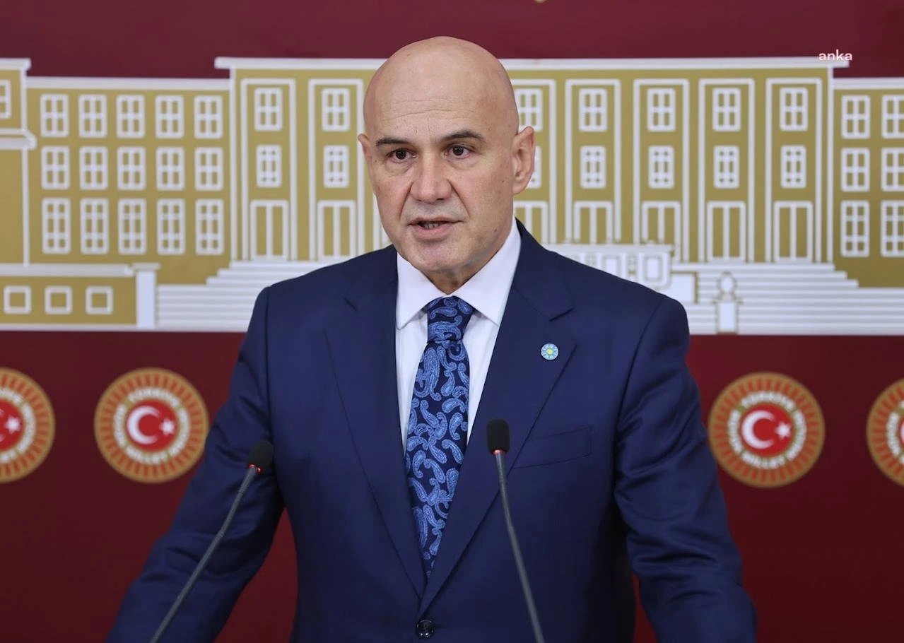 Turkish MP files 44 questions after Israeli strikes on Abu al-Duhur base