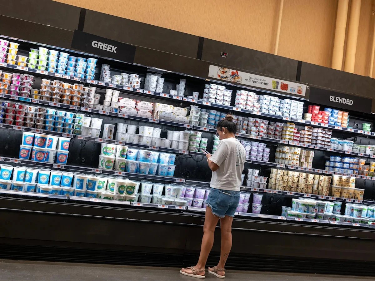 US consumer sentiment worse than pandemic years as wage growth lags inflation