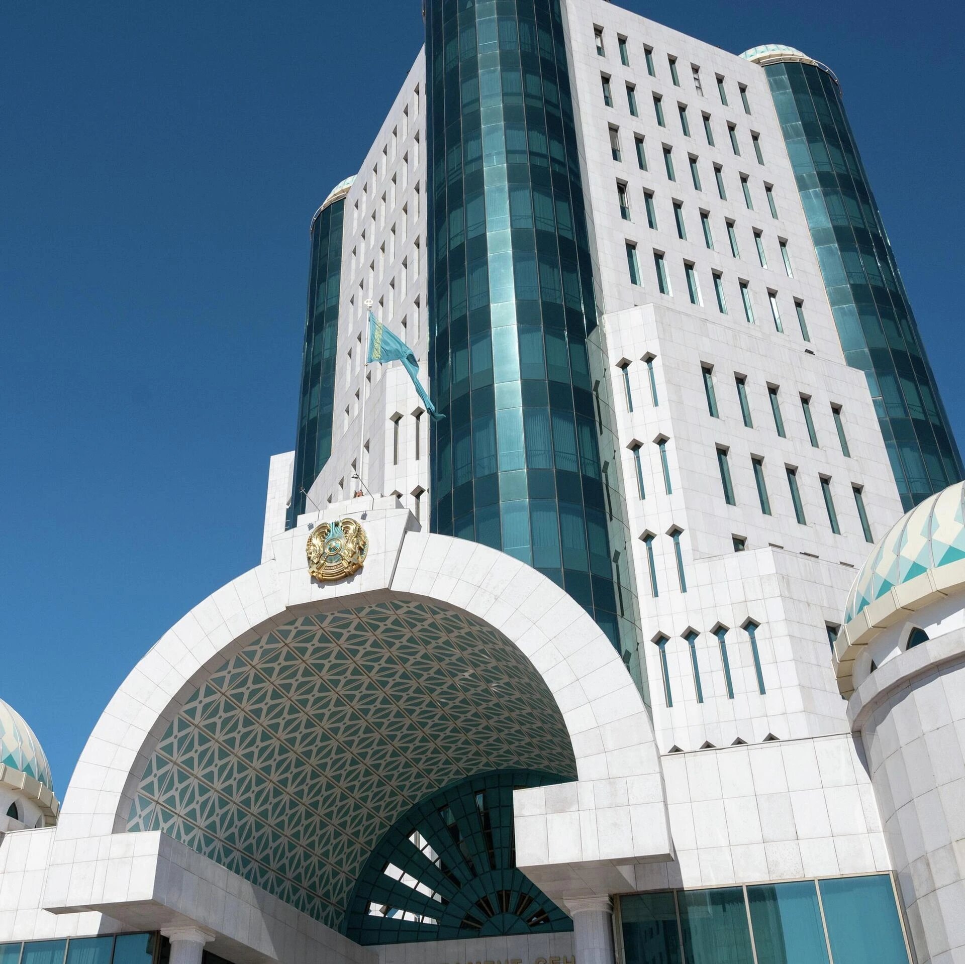 Kazakhstan's unicameral 145-seat Kurultai strengthens party accountability
