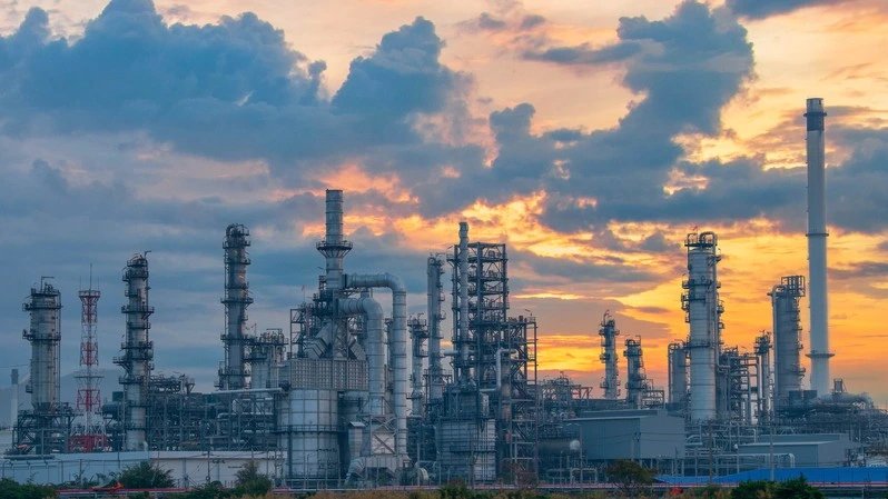 Dangote Offers East African Nations 30% Stake in Kenya Refinery