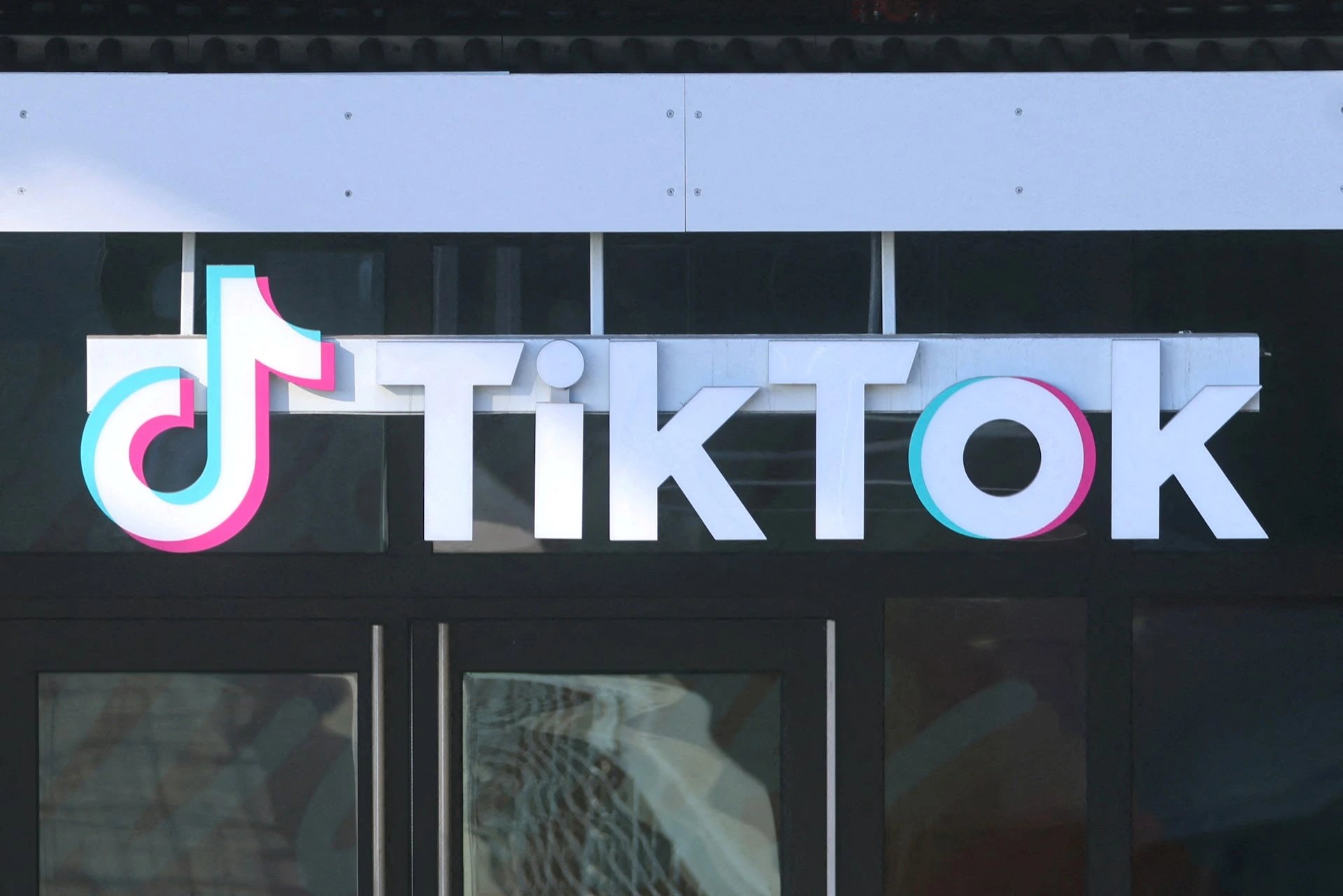 US Justice Department and TikTok reach $400 million children's privacy settlement