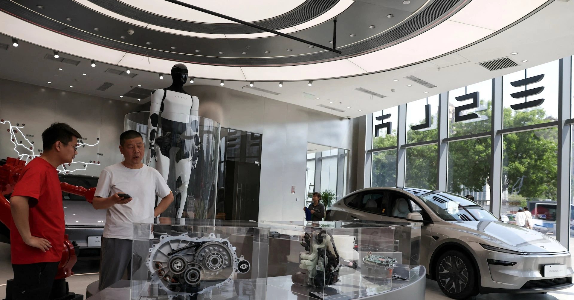 Electronic door handles trigger China's record 4.3 million vehicle recall