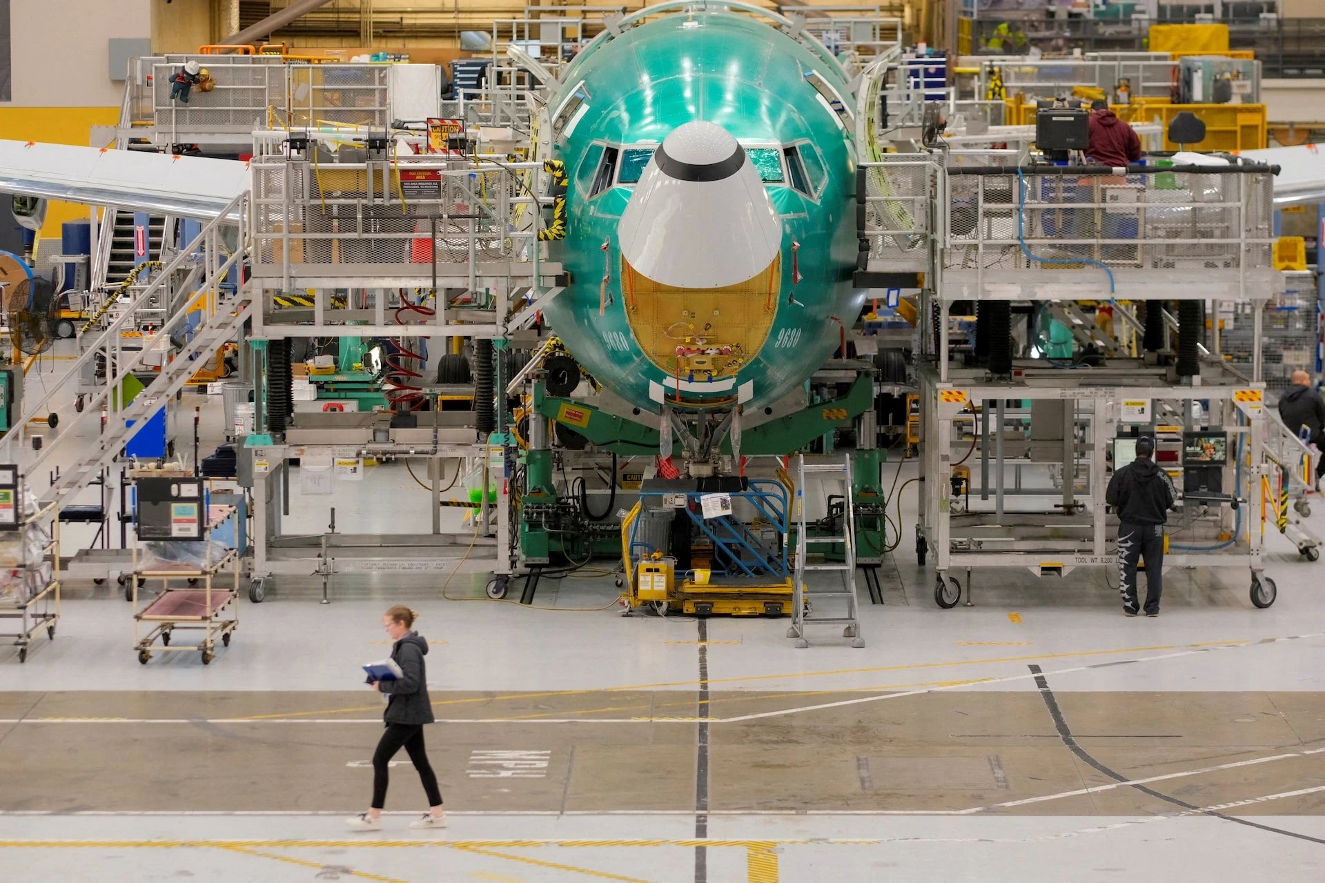 Boeing engineers and technical workers reject four-year contract offer