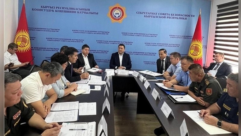 Секретарь Совбеза Кыргызстана поручил усилить антитеррористические меры перед саммитом ШОС