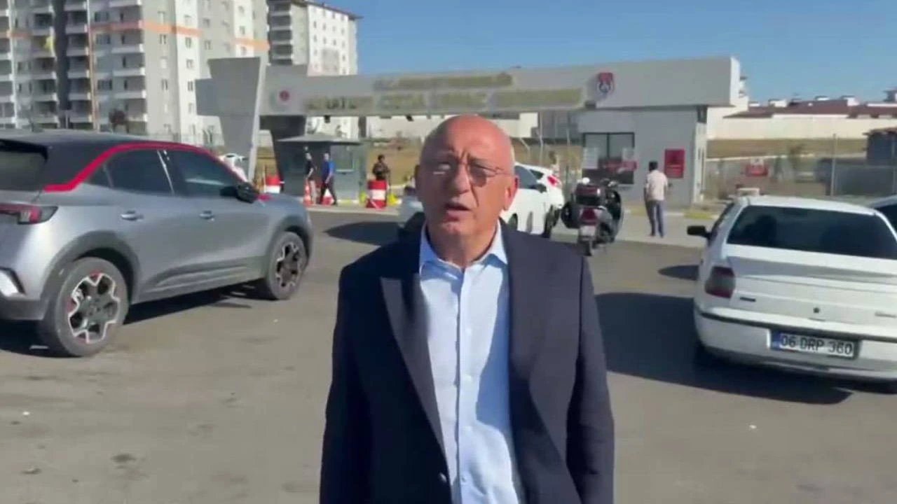 YENİ Party's Çakırözer visits jailed mayor, journalists in Çorlu prison