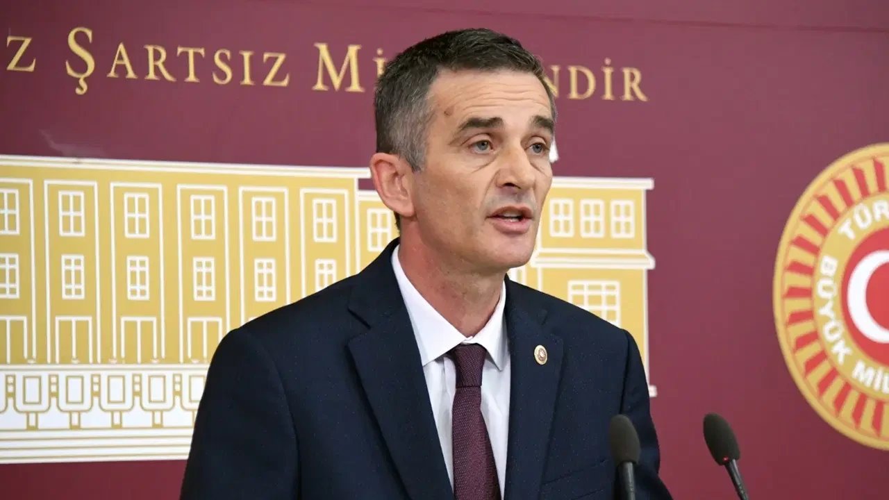 Sakarya MP Ümit Dikbayır says Erdoğan personally invited him to join AKP