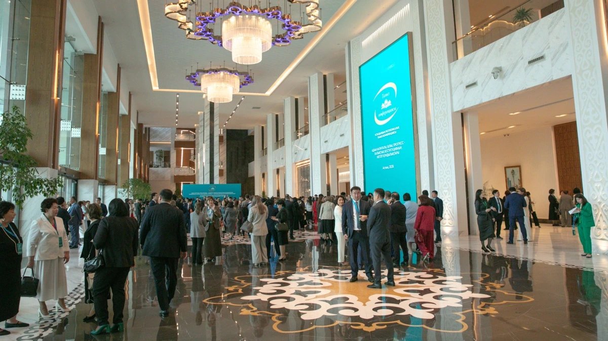 Tokayev opens August teachers' conference in Astana on AI in education