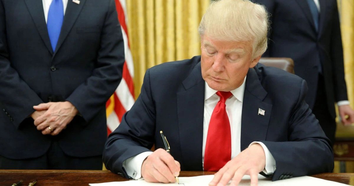 Трамп объявил чрезвычайное положение для защиты энергосистемы США от угроз