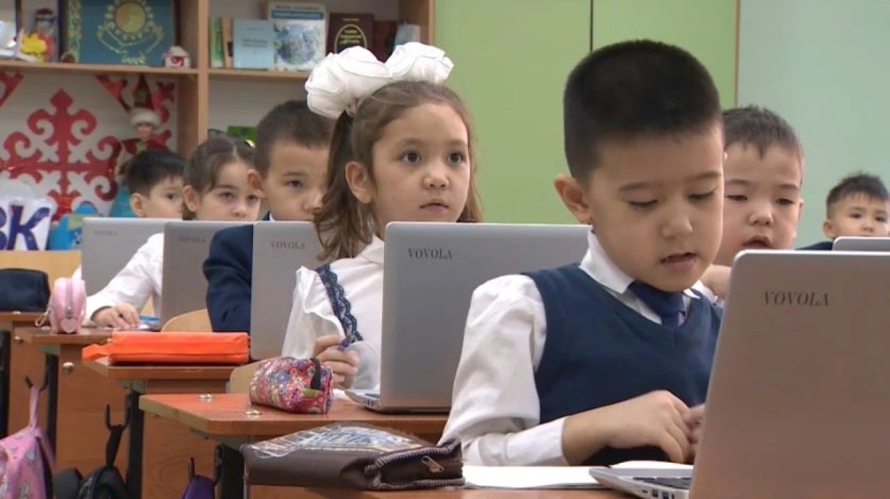 Kazakhstan prepares 380,000 first-graders for AI-era school year