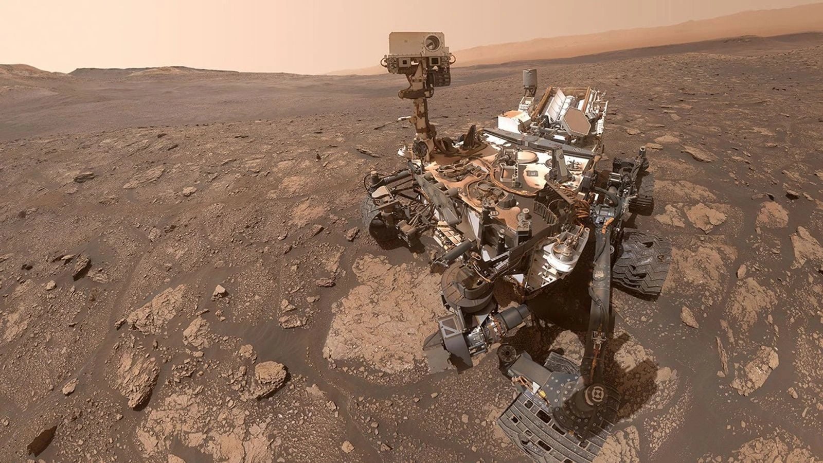 Curiosity rover finds 21 organic molecules in 3.5-billion-year-old Martian sandstone
