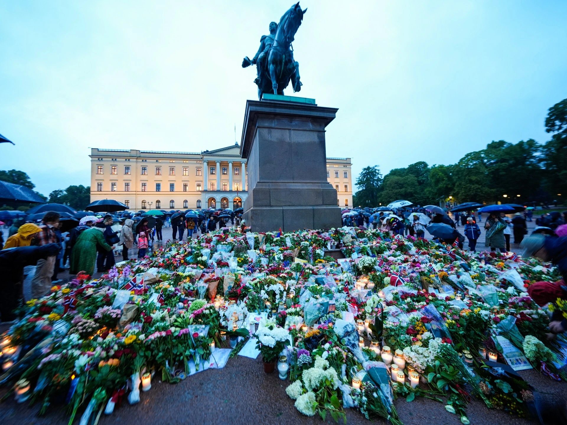 Norway mourns King Harald as Haakon VIII begins reign
