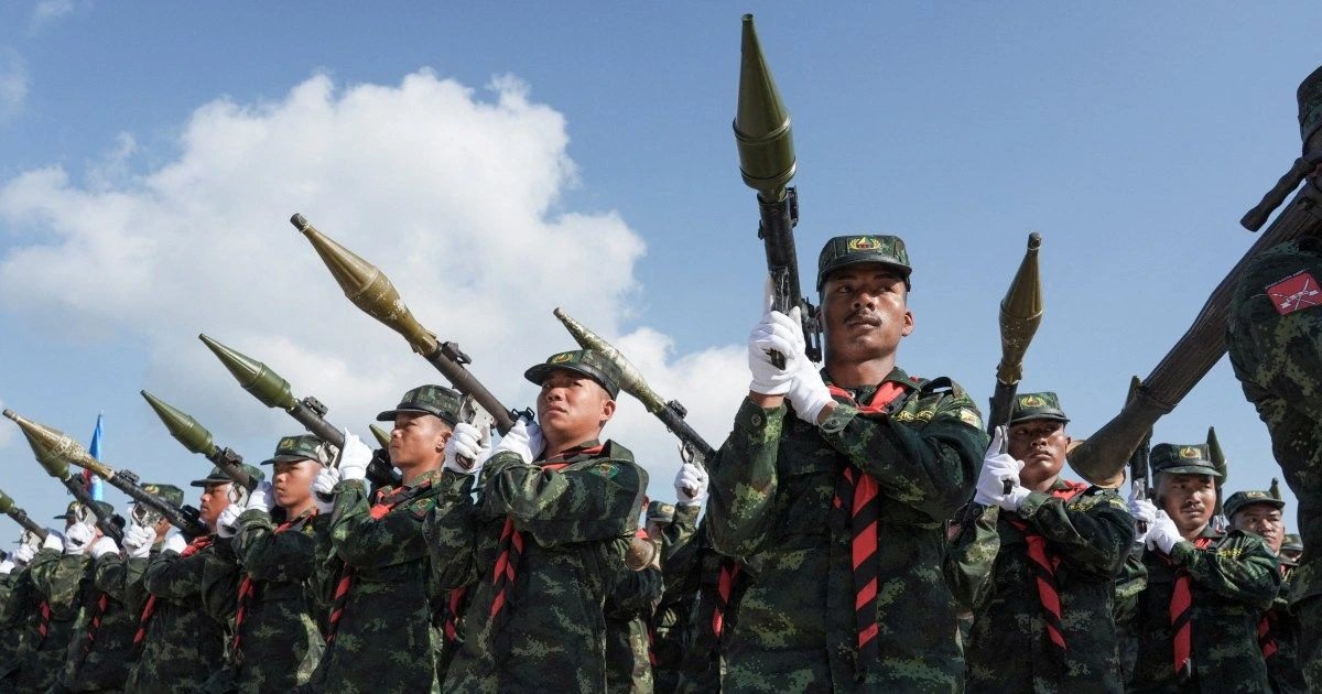 Военные Мьянмы возвращают позиции благодаря призыву, авиаударам и поддержке Китая