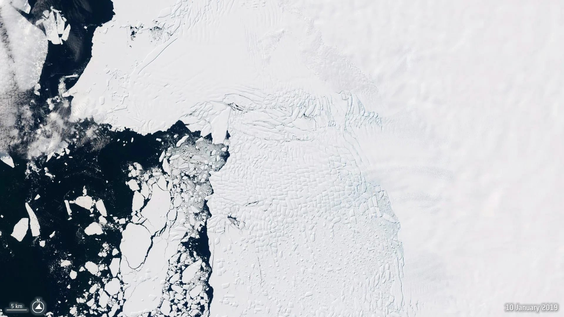 Hundreds of hidden glacial earthquakes detected at Antarctica's Thwaites Glacier