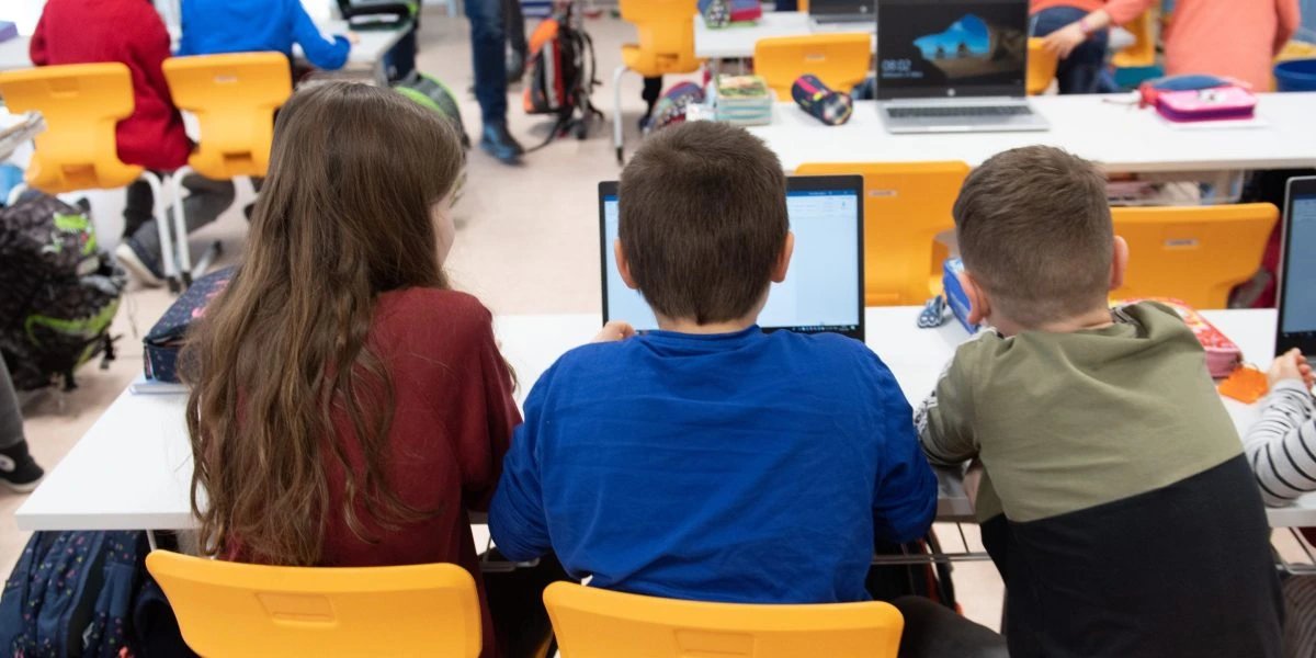 Classroom devices erode human skills needed for AI era, education experts say