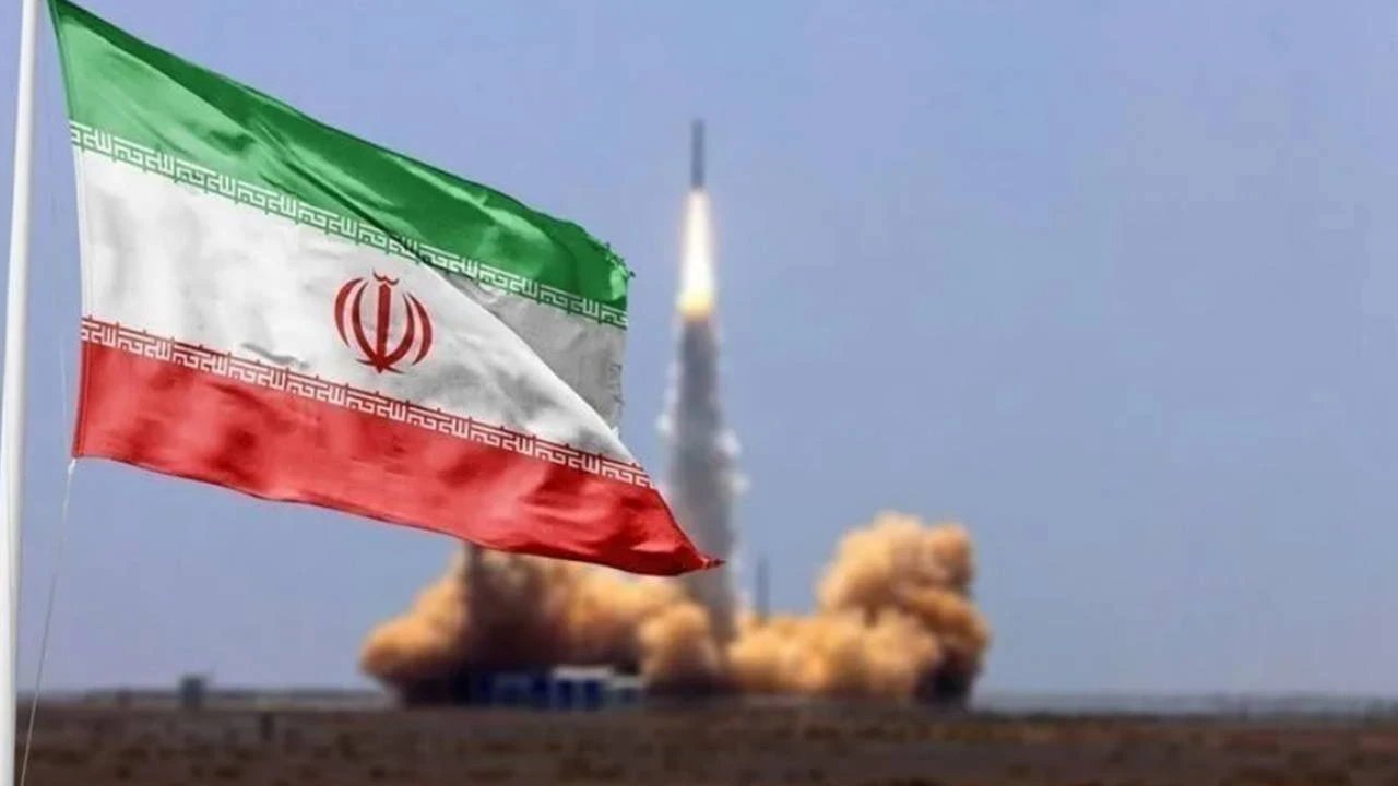 Iran threatens to strike sources of US attacks after Lark Island strikes