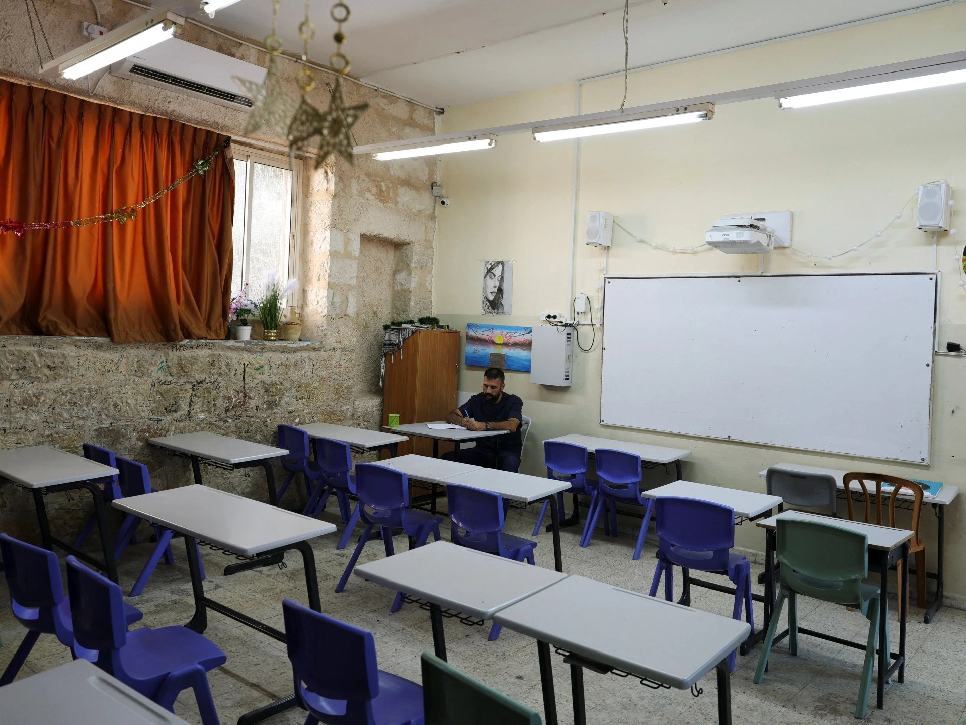 Jerusalem schools strike over Israeli curriculum mandate and teacher permit block