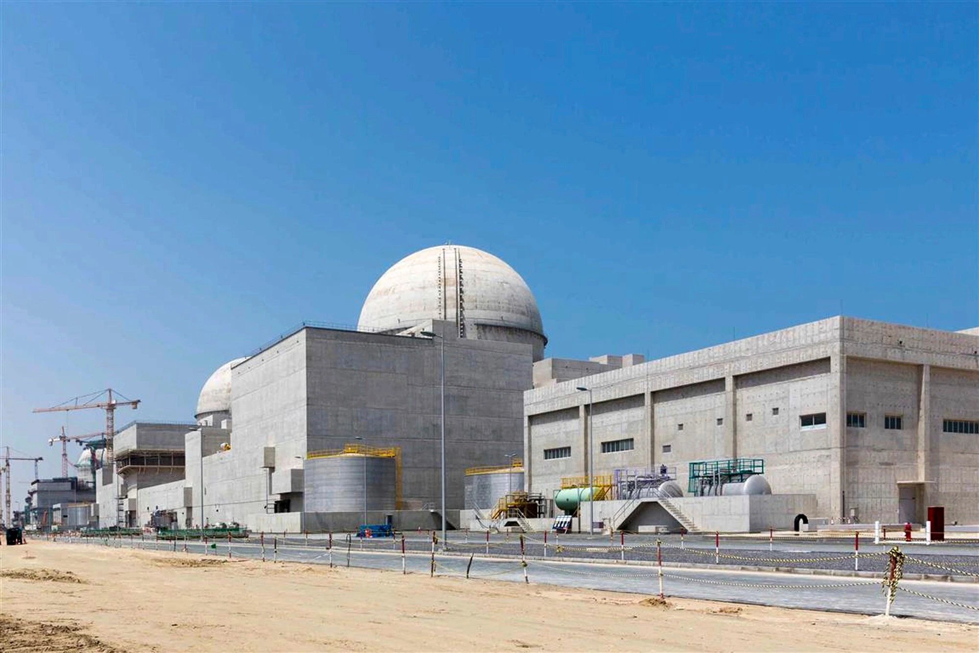 Saudi Arabia signs 30-year US nuclear pact, targets 1 million b/d oil displacement