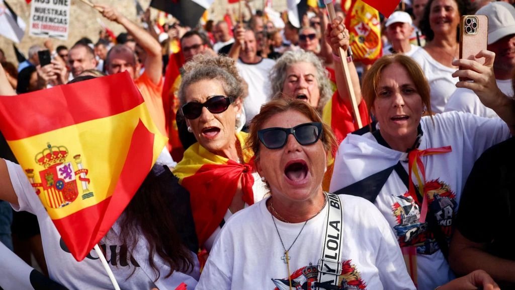 Spaniards rally in 260 cities over Ceuta migrant crisis