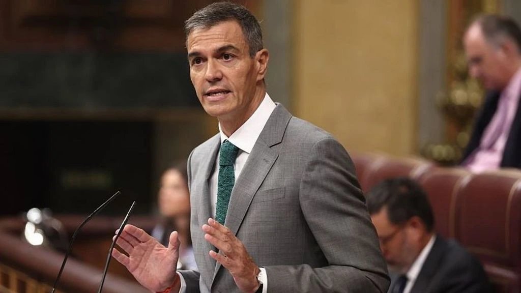 Sánchez denies prior warning of 72,000 migrant influx into Ceuta