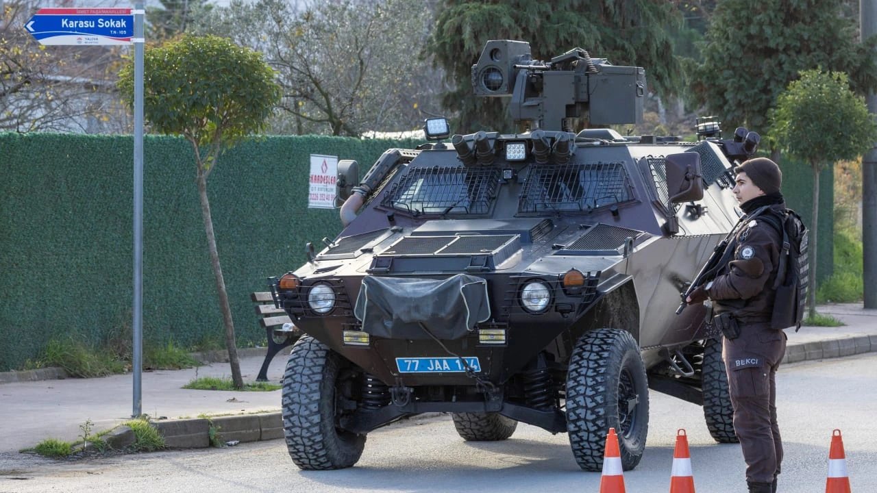 Istanbul police kill ISIS-linked suspect planning attack in Sultanbeyli