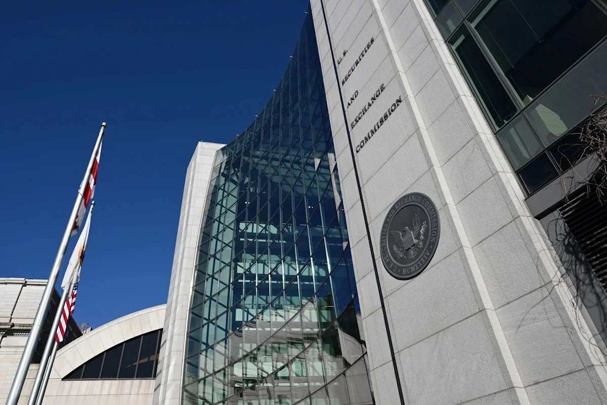 SEC proposes ending pay-to-play rule for investment advisers