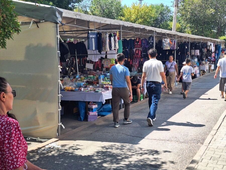 E-commerce reshapes Kazakhstan retail as marketplaces displace bazaars