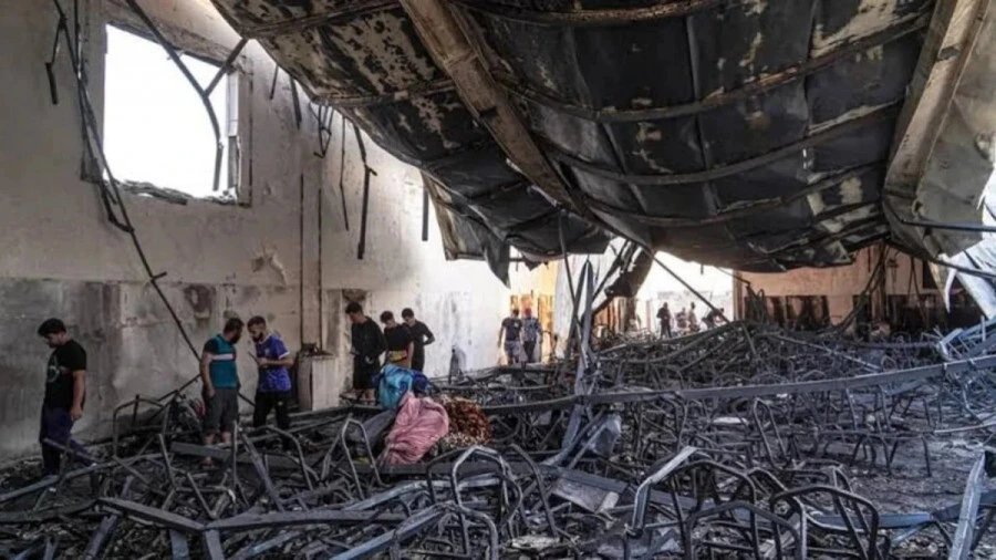 Wedding hall fire in Kinshasa kills 22, narrow exit blamed