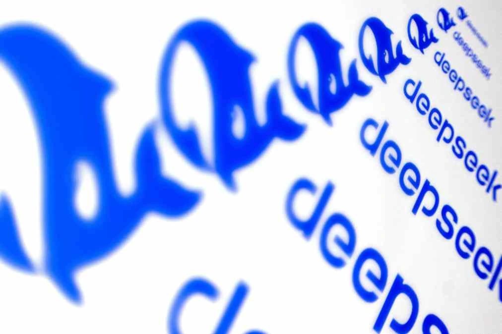 АҚШ арнайы қызметтері қытайлық ЖИ компанияларын модельдерді жүйелі дистилляциялады деп айыптады