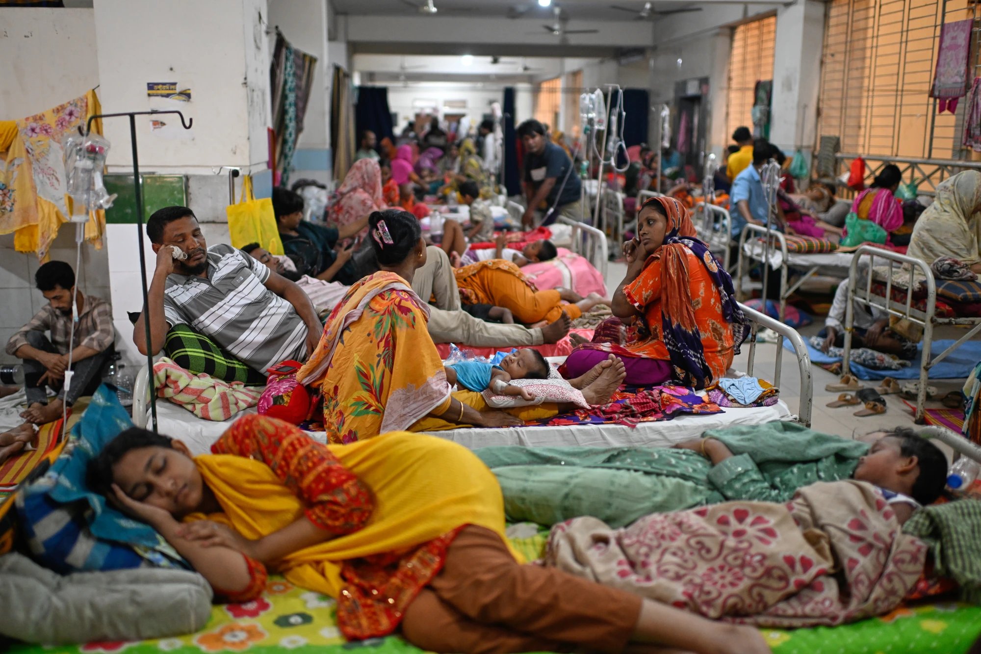 Bangladesh measles outbreak kills 999 children since March