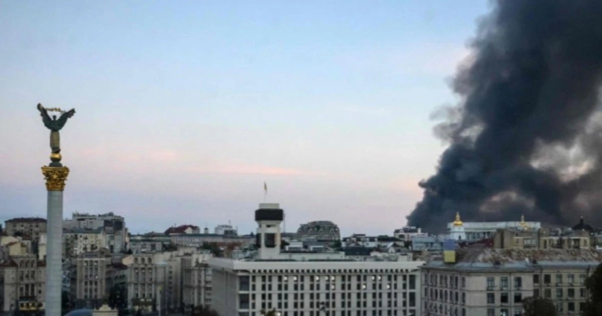 Two series of explosions rock Kyiv within six minutes