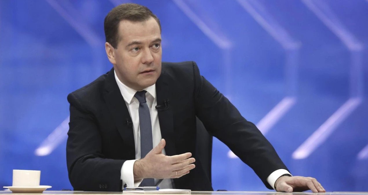 Medvedev says Russia would use nuclear weapons if its security is threatened