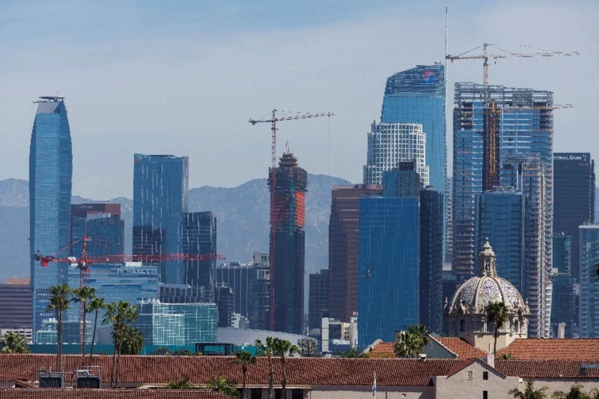 IMF projects global growth near 3% in 2026, warns risks remain high