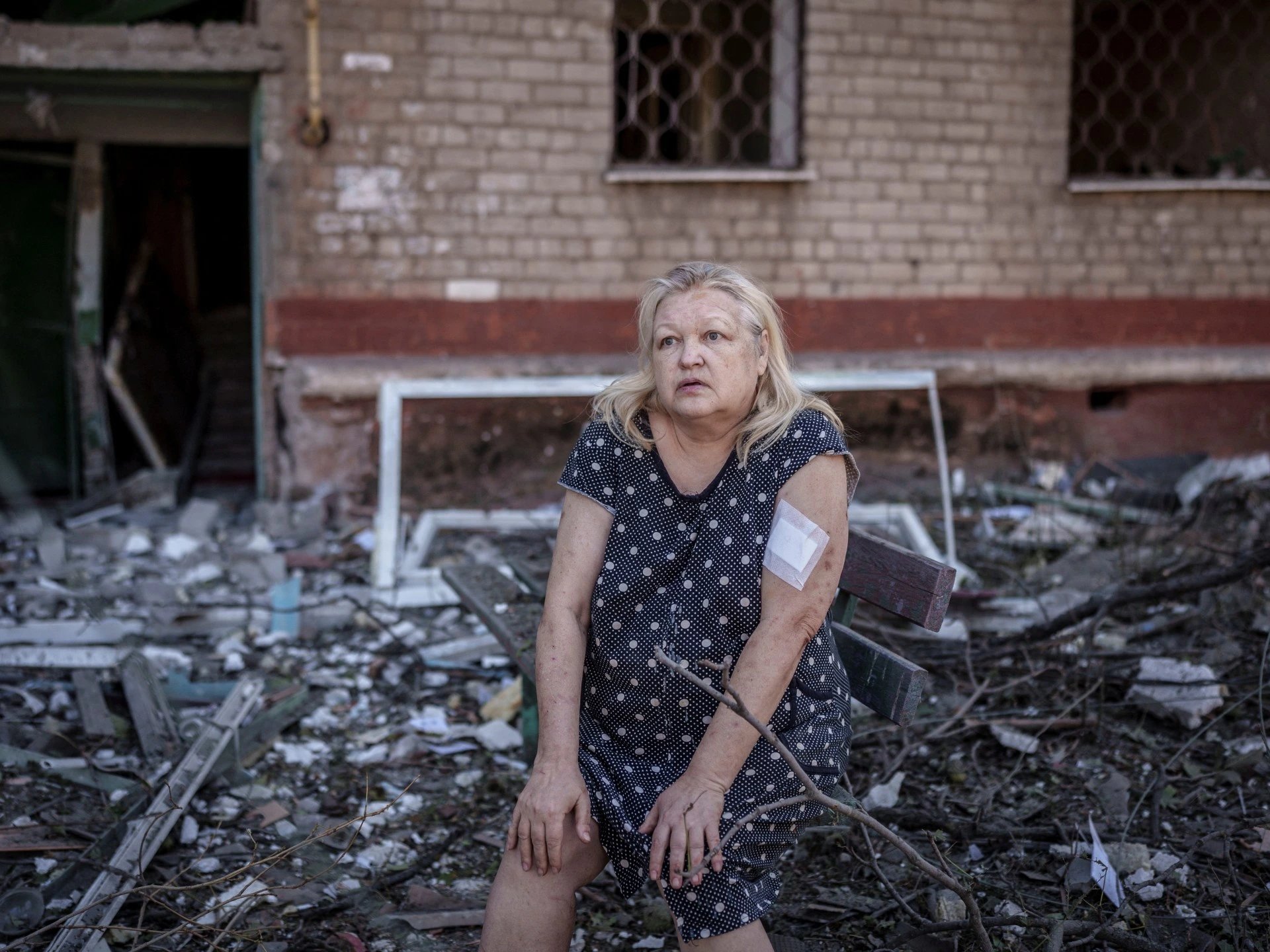 Russia strikes Kyiv after US envoys Witkoff and Kushner leave