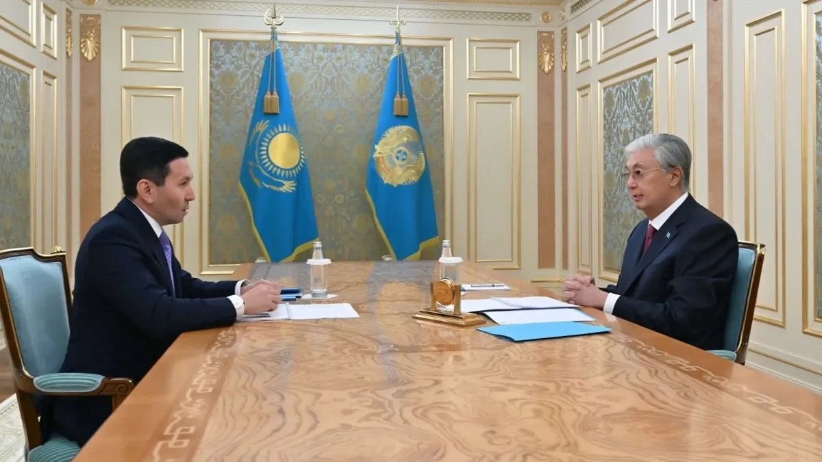 Tokayev receives Samruk-Kazyna CEO Zhakupov's report on 3.2 trillion tenge projects