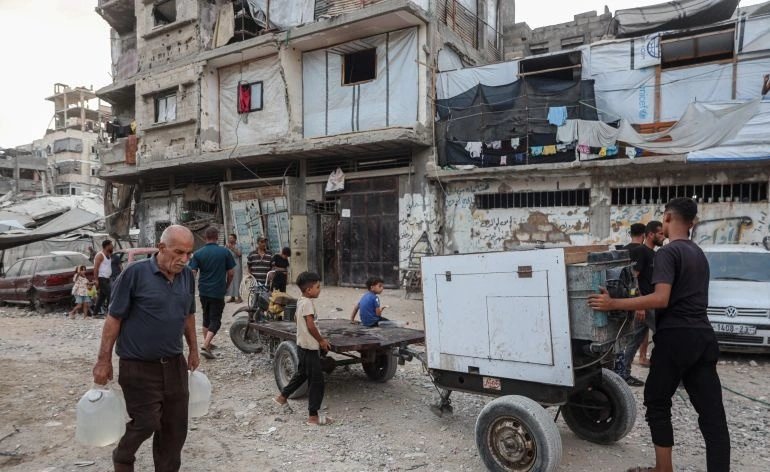 Gaza families rent generators by the hour to pump water amid power cuts