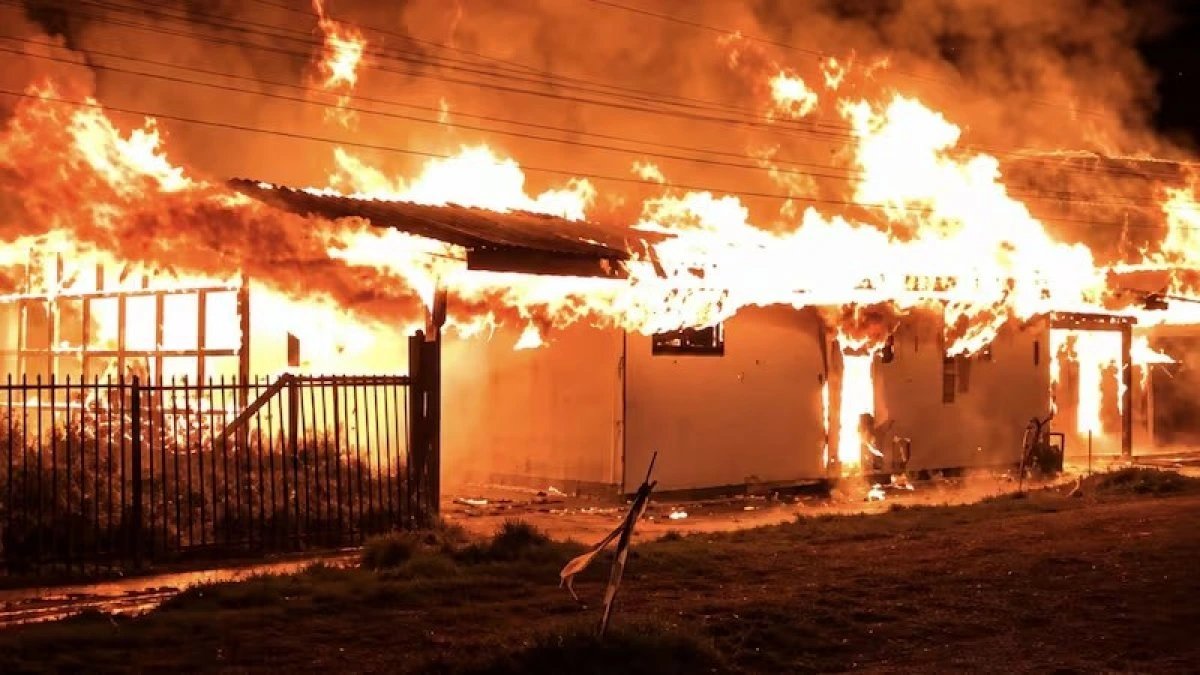 Fire at Chile nursing home kills 16 in Pitrufquén