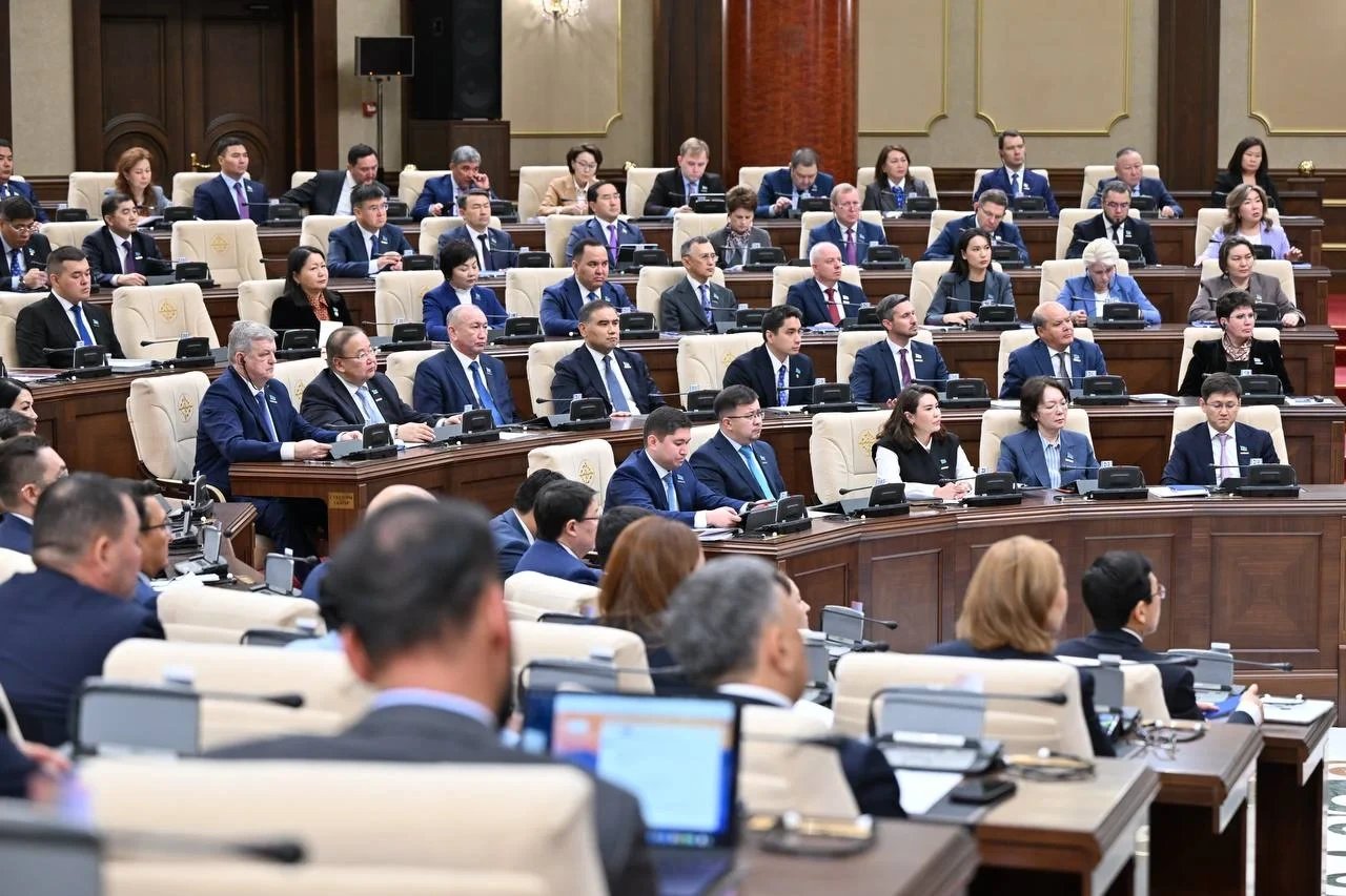 Құрылтай төрағасы этика бұзған депутаттарды жеке жазалау құқығын алды