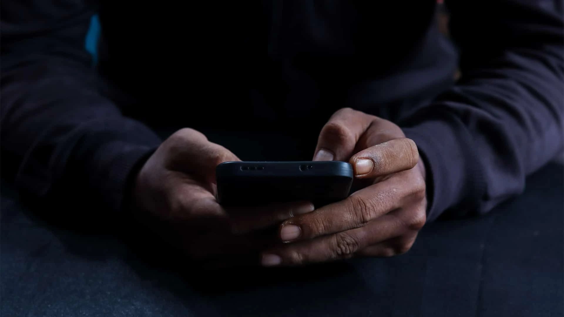 Құрылтай депутаты TikTok пен Instagram-дағы тарихи контентті тексеруді ұсынды